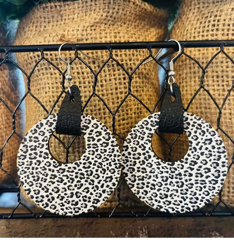 Jewelry - Snow Leopard Mod Earrings