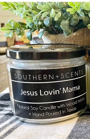 Accessories/Gifts - 9oz Soy Based Wood Wick Candles - Mom Edition 2022