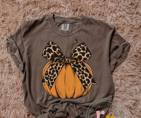 T-Shirt - Cheetah Leopard Pumpkin Coquette Bow Graphic T-Shirt, Also Plus Size
