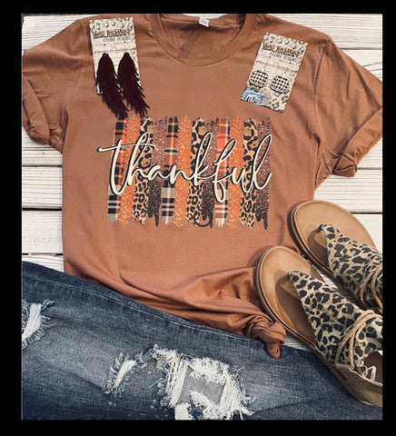 T-shirt - Thankful Graphic tee with animal print details, Chestnut - Also Plus Size